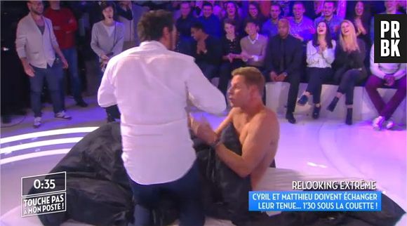 Cyril Hanouna et Matthieu Delormeau se déshabillent dans Touche pas à mon poste