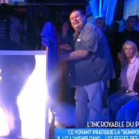 Jean-Michel Maire montre ses fesses à un voyant, Cyril Hanouna annule la séquence trash