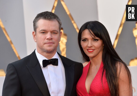 Matt Damon et sa femme Luciana Barroso sur le tapis rouge de la 88e cérémonie des Oscars 2016 à Los Angeles, le 28 février 2016