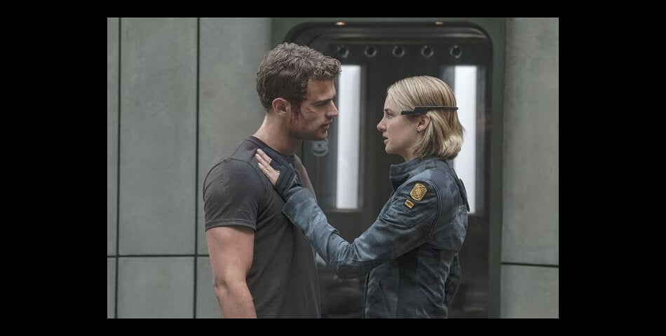 Divergente 3 : Quatre (Theo James) et Tris (Shailene Woodley) sur une photo