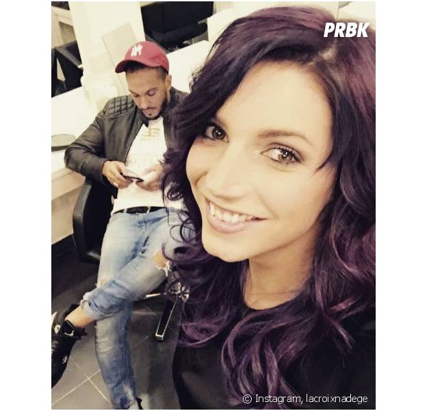 Nadège Lacroix (Les Anges 8) : après le rose, elle se teint les cheveux en violet
