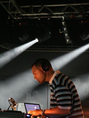 DJ Shadow