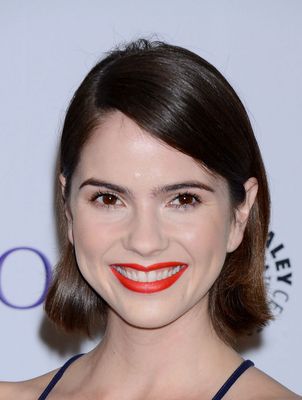 Shelley Hennig