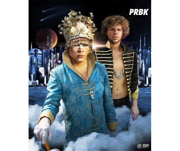 https://static1.purebreak.com/people/4/18/09/44/@/87068-130531-empire-of-the-sun-fullscreen-2-624x0-1.jpg