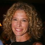 Nancy Travis
