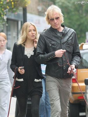Rhys Ifans