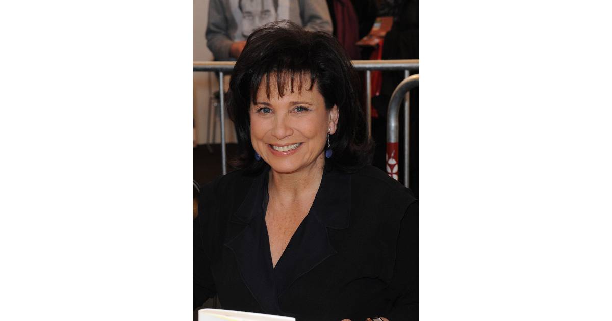 Anne Sinclair - biographie, photos, actualité - Purebreak