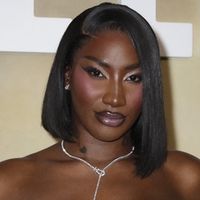 Aya Nakamura arrête "Nouvelle Ecole" !