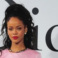 Rihanna : le titre "Only If For a Night" dévoilé