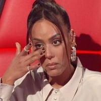 The Voice : le sosie vocal d'Aznavour émeut Amel Bent