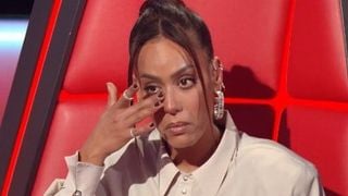 The Voice : le sosie vocal d'Aznavour émeut Amel Bent