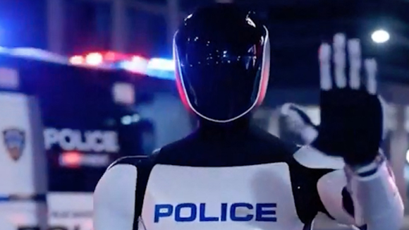 "Travailler sera facultatif" : pour Elon Musk, fini les 120 heures de travail, l'IA va tous nous remplacer et nous offrir un revenu universel