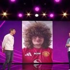Il n'a plus coupé ses cheveux depuis 2 ans : le pari fou d'un supporter de Manchester United pourrait enfin prendre fin ce soir