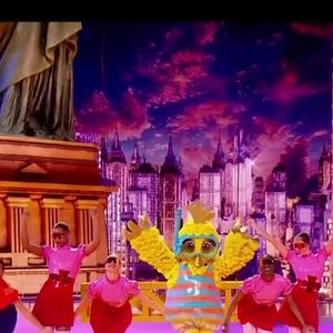Le Poussin le 19 juin 2026 sur le plateau de Mask Singer.