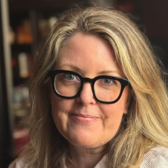 Catherine Ryan Howard : le nom de cette autrice tout juste sacrée en France ne vous dit rien, mais Prime Video l'a déjà adaptée avec succès