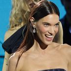 Charlotte Cardin rêve de chanter avec Céline Dion