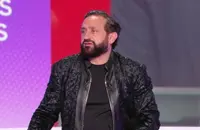 Cyril Hanouna sur le plateau de son émission "TBT9" sur W9.