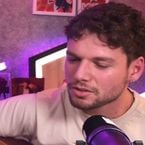 Théo P dévoile une chanson sur NRJ