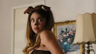 Cassie trop déshabillée dans Euphoria ? C'est Sydney Sweeney qui l'a demandé selon le créateur