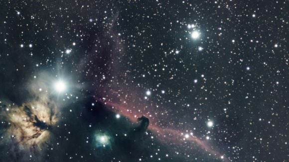 Digne d'un film de science-fiction : même les astronomes n'y ont pas cru ! Une gigantesque décharge d'énergie a frappé la Terre depuis l'endroit le plus inattendu de l'univers