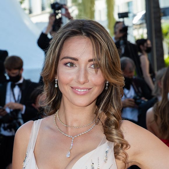 Delphine Wespiser lors de la montée des marches du film Aline lors du 74ème Festival International du Film de Cannes. Le 13 juillet 2021 © Borde-Jacovides-Moreau / Bestimage