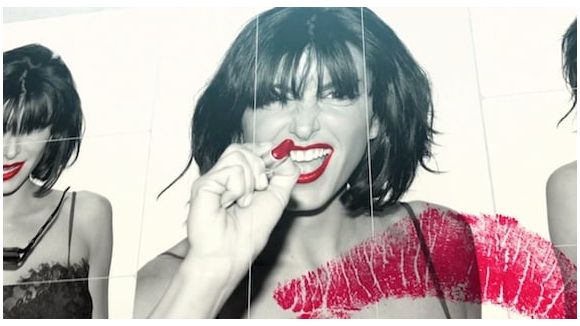 Jenifer : la lyric video de "Poupée de cire..."