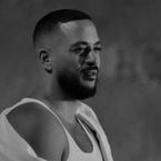 Slimane en pleine rupture dans son nouveau clip