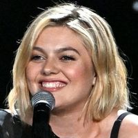 Louane en duo avec une star américaine après l'Eurovision
