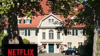 Une nouvelle mini-série thriller conquiert immédiatement Netflix : elle se regarde en un après-midi !