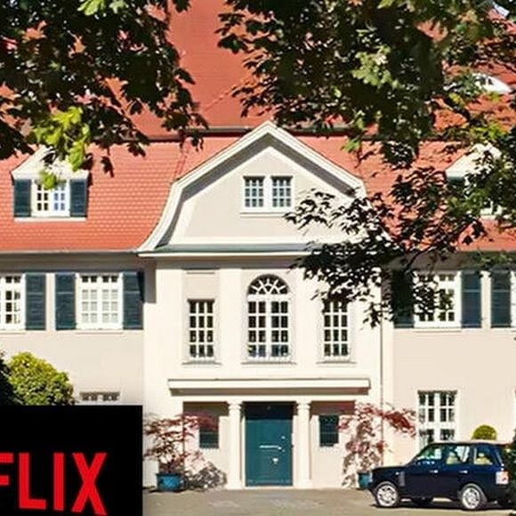 Une nouvelle mini-série thriller conquiert immédiatement Netflix : elle se regarde en un après-midi !