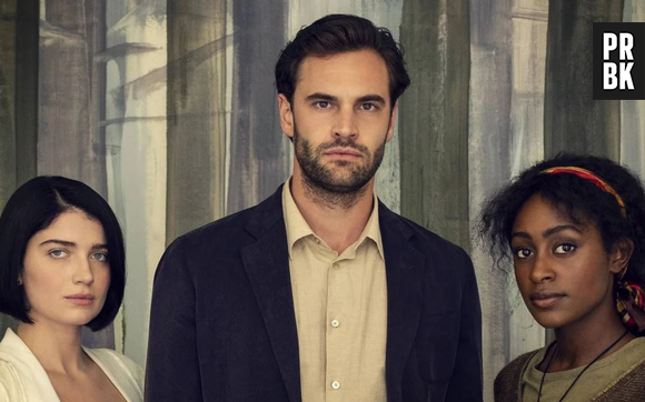 Eve Hewson, Tom Bateman et Simona Brown dans Mon amie Adèle