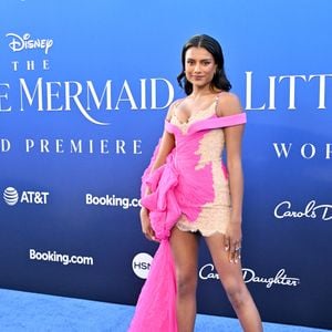 Simone Ashley au photocall de la première du film "La Petite Sirène" au Dolby Theatre à Hollywood, Los Angeles, Californie, etats-Unis, le 8 mai 2023.