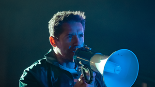 41 millions de vues en 3 jours : le premier gros succès de Netflix en 2026 est le nouveau thriller du réalisateur d'un des meilleurs films de Gerard Butler