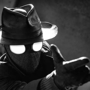 Couleurs ou noir & blanc ? Notre choix est fait pour Spider Noir