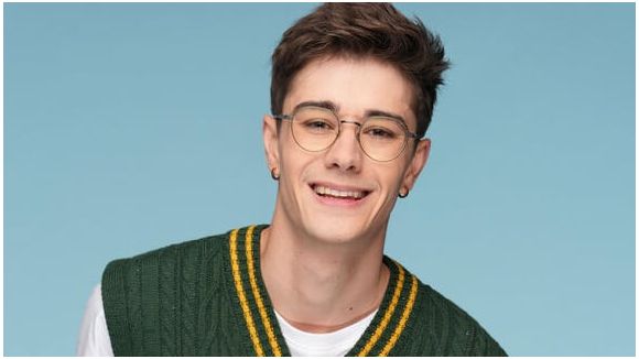 Axel "Chante" sa vie après la "Star Academy"