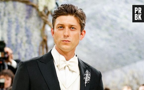 Tom Francis lors du MET Gala 2026.