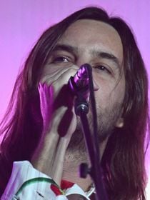 "C'est de pire en pire" : le prix des places des concerts de Tame Impala à Paris choque les fans