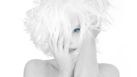 Mylène Farmer dévoile le titre "Quand" : écoutez !