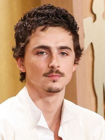 Timothée Chalamet et Selena Gomez réunis dans un nouveau film de science-fiction... mais vous ne les verrez pas