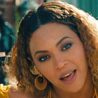 Beyoncé sort sa batte de baseball dans "Hold Up"