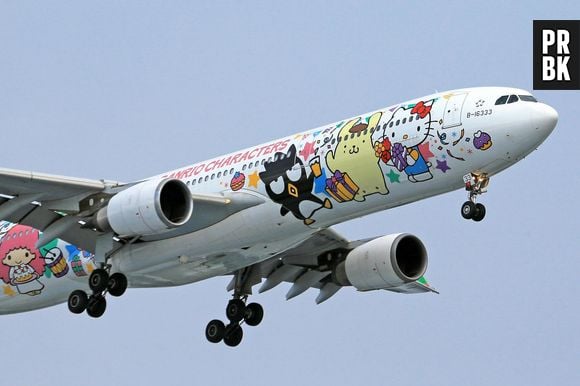 Un avion aux couleurs d'Hello Kityy