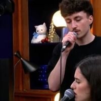 Léo et Jeanne chantent un duo inédit pour les fans