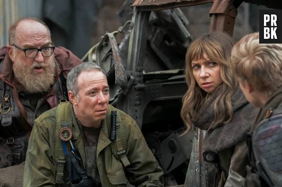 Stuart Fails To Save The Universe