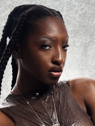 Ebony : quel score pour son album Ménélik dans les charts français ?