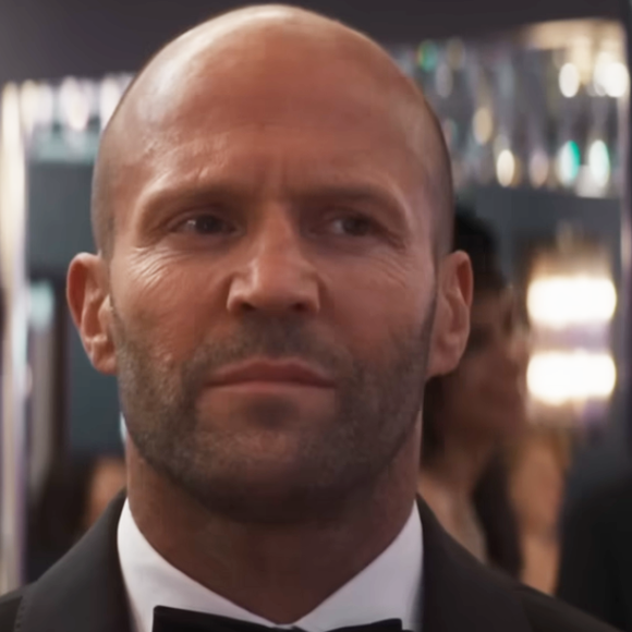 Jason Statham annonce le film d'action le plus fou de sa carrière, où il joue… Jason Statham