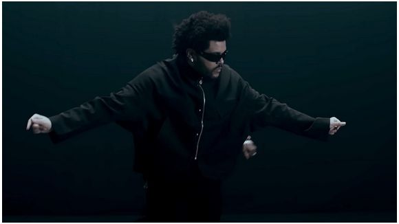 The Weeknd enchaîne avec "Timeless"