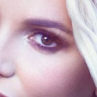 Britney Spears dévoile la ballade "Perfume"