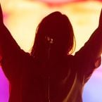 Numéro un dans le monde, cette star internationale annonce deux concerts géants à Paris pour juin 2027