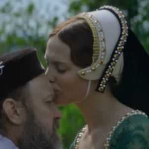 Le jeu de la reine avec Jude Law et Alicia Vikander