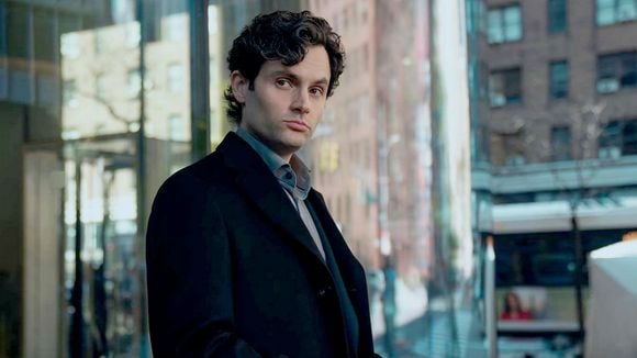 You : Penn Badgley dévoile son livre de chevet sacré ! "Parfois, je médite sur un passage"